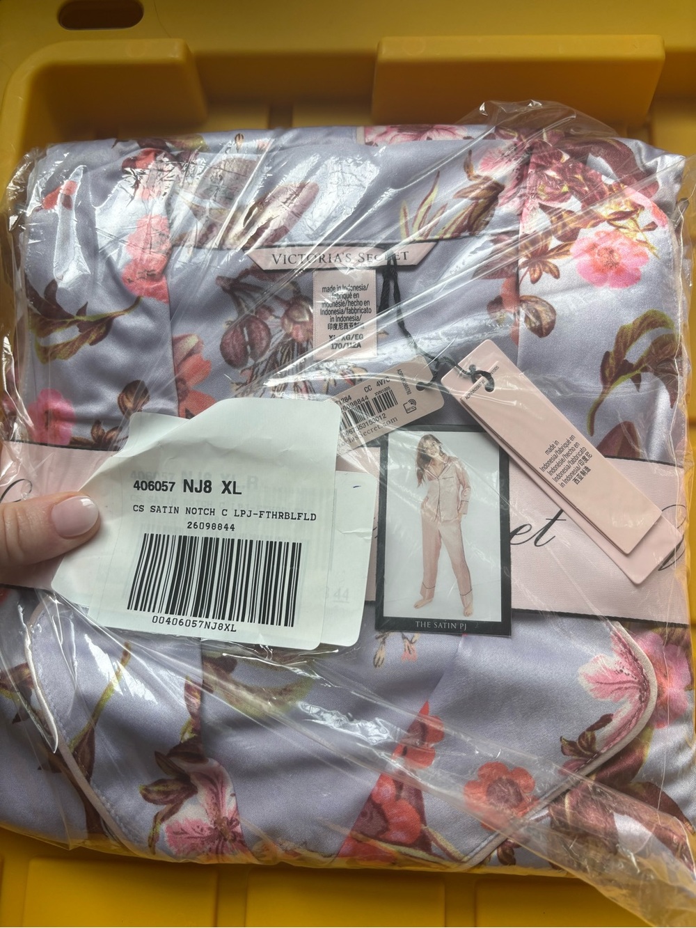Victoria's Secret Lavender Satin Floral pattern- Collar Pajama Set NWT
